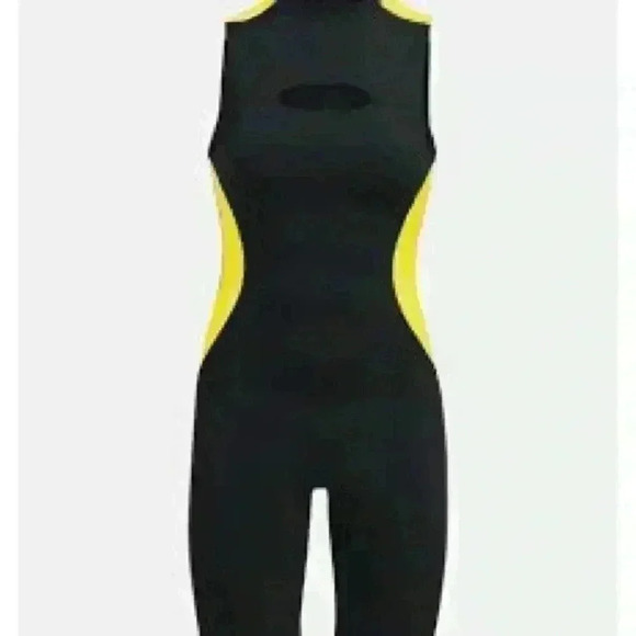 Under Armour Rush HeatGear 80’s Pack Short Gorpcore Athleisure Bodysuit Size M - Picture 2 of 9